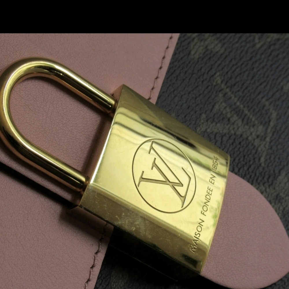 ♡♡♡ Pink Top Handle Monogram Satchel - Picture 9 of 14